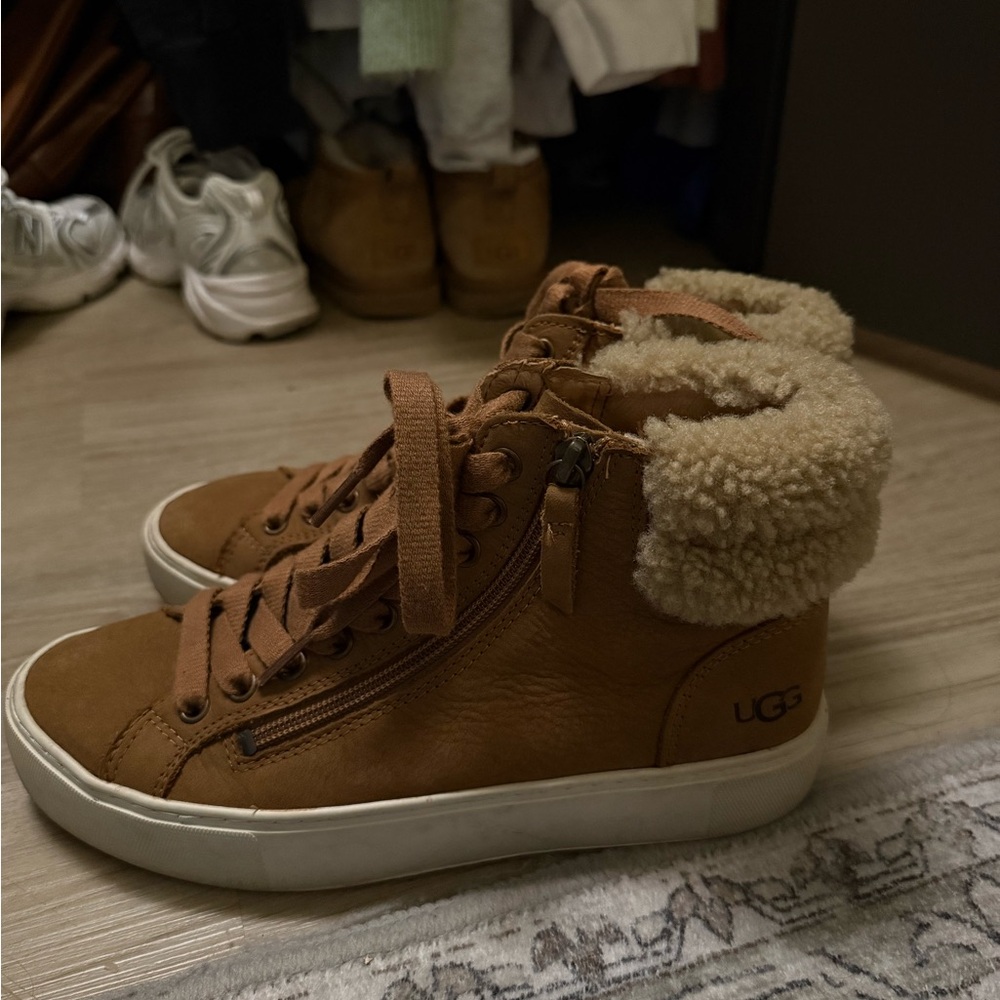 UGG Chestnut High-Top Sneakers